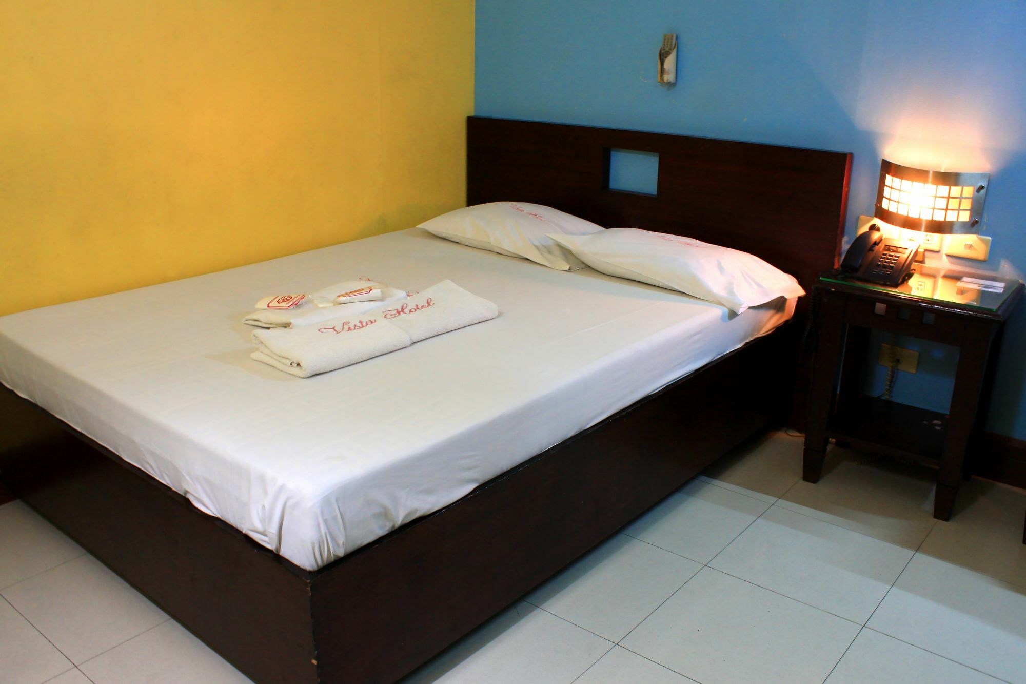 Vista Apartelle Makati City Kültér fotó